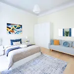 Exclusive & Spacious W/ 4bedrm 2bathrm Appartement Budapest