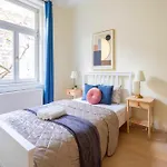 Exclusive & Spacious W/ 4bedrm 2bathrm * Budapest