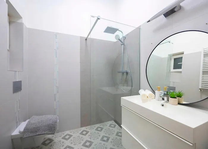 Exclusive & Spacious W/ 4bedrm 2bathrm