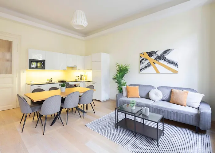 Exclusive & Spacious W/ 4bedrm 2bathrm *