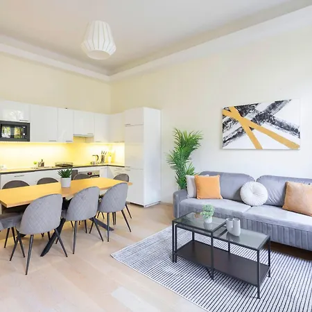 Exclusive & Spacious W/ 4bedrm 2bathrm *